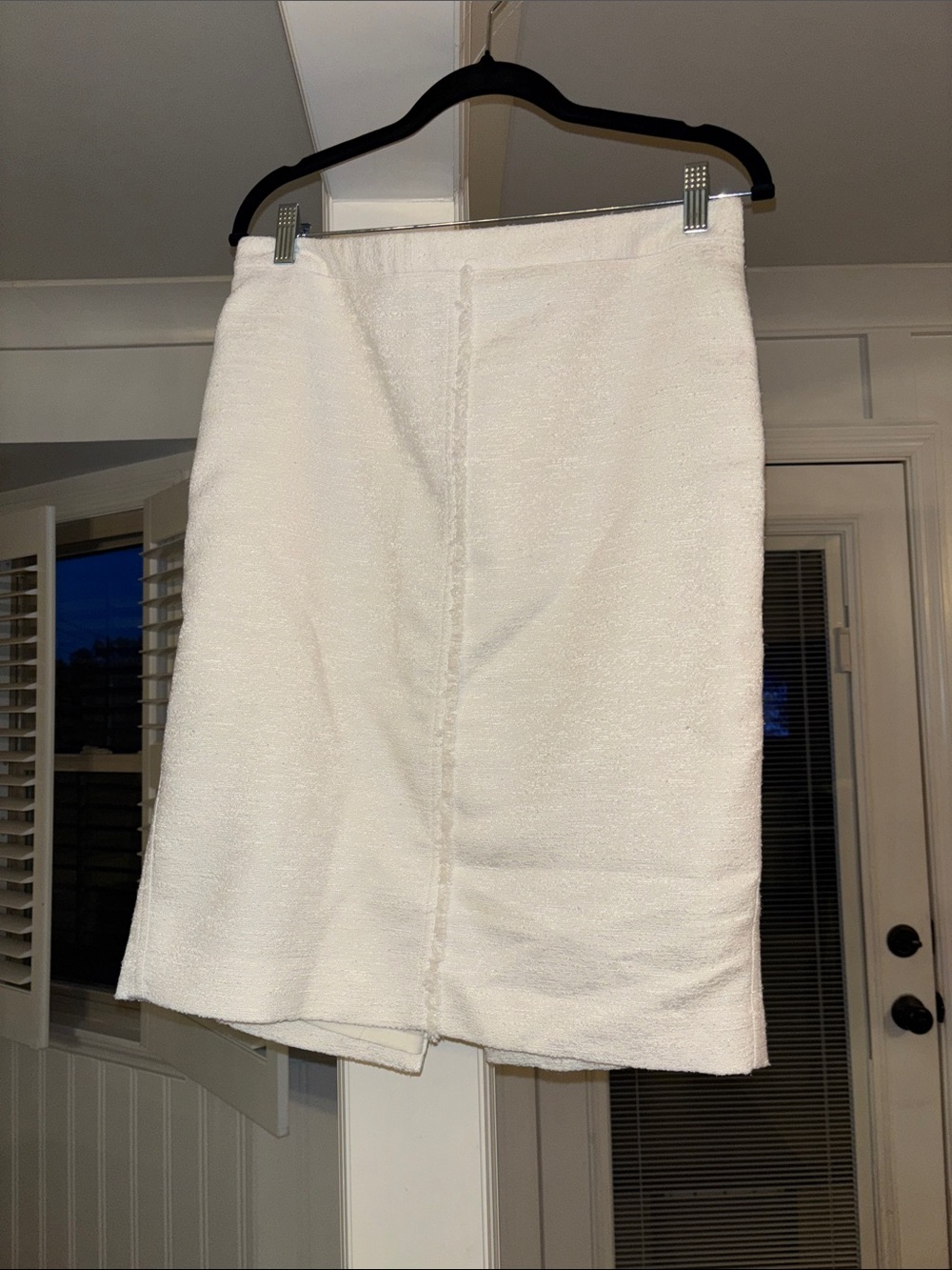Ann Taylor White Textured Pencil Skirt